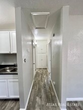 804 Sunset Rd in Colorado Springs, CO - Foto de edificio - Building Photo