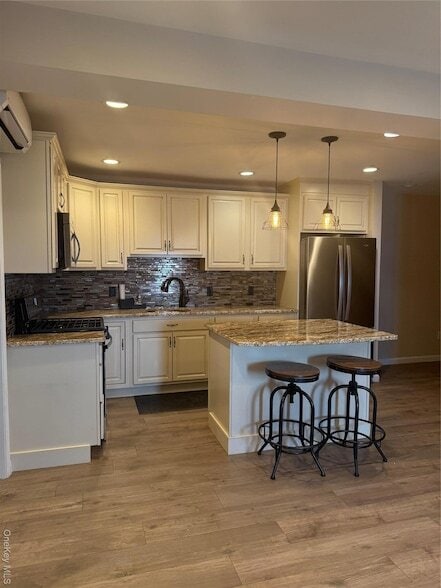 property at 8 McCullums Ln