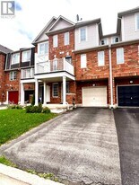 732 Shortreed Crescent in Milton, ON - Building Photo