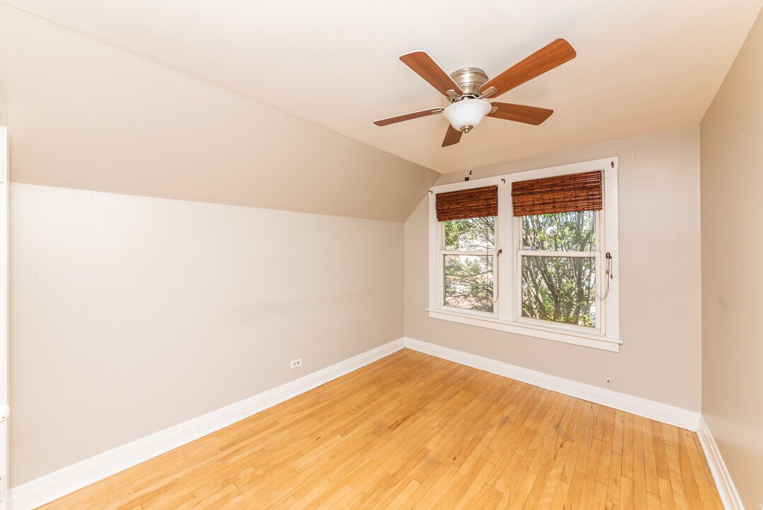 4153 N Whipple St, Unit 2 in Chicago, IL - Building Photo