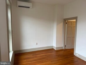 15 W Queen St in Chambersburg, PA - Building Photo - Building Photo