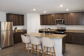 72 Brewster Ln in Palm Coast, FL - Building Photo - Building Photo