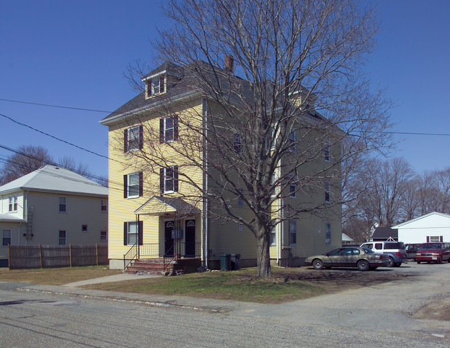 26 Monroe St in Taunton, MA - Building Photo - Building Photo