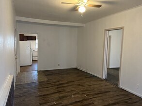 1303 Bell St in Wichita Falls, TX - Foto de edificio - Building Photo