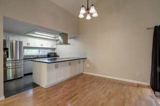 4155 145th Ave NE in Bellevue, WA - Building Photo - Building Photo