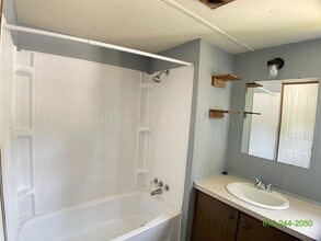 3325 Wesler Dr in Gobles, MI - Building Photo - Building Photo