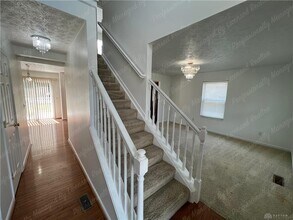 390 Chapelgate Dr in Fairborn, OH - Building Photo - Building Photo