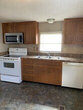 154 Zackary St in Oak Grove, KY - Building Photo - Building Photo