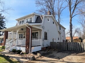 1902 Harding Dr in Wickliffe, OH - Building Photo - Building Photo