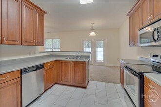650 Summer Hill Way in Richmond Hill, GA - Building Photo - Building Photo