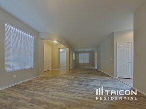 16253 W Yavapai St in Goodyear, AZ - Building Photo - Building Photo