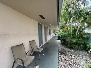 6040 SW 26th St in Miramar, FL - Building Photo - Building Photo