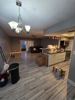853 N Keene Rd, Unit B in Clearwater, FL - Building Photo