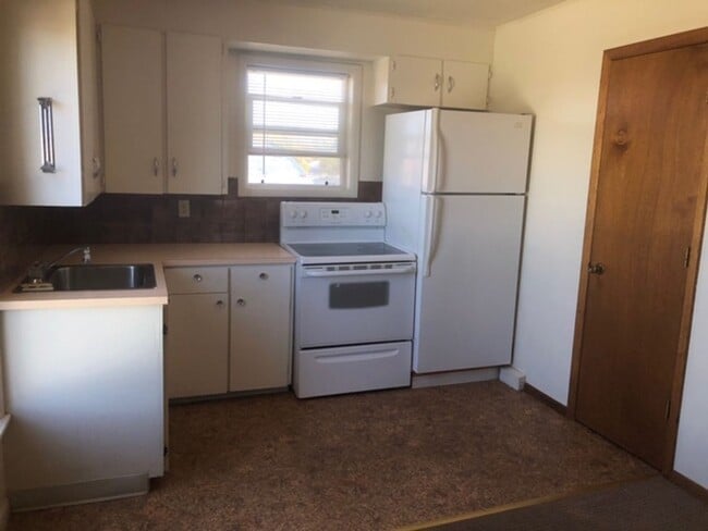 27 8th Ave W in Kalispell, MT - Building Photo - Building Photo