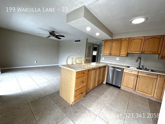 199 Wakulla Ln in Cocoa Beach, FL - Building Photo - Building Photo