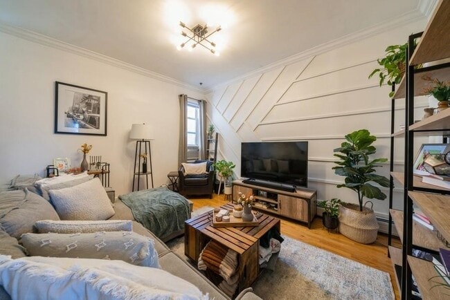 property at 715 Willow Ave
