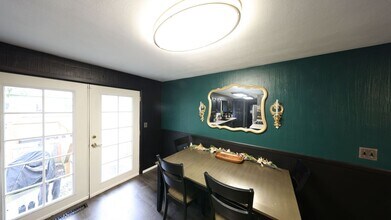 96 W Henni Rd in Oak Harbor, WA - Building Photo - Building Photo