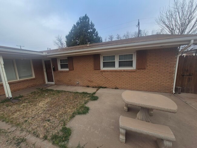 5216 15th St in Lubbock, TX - Building Photo - Building Photo