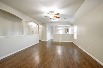 14918 Huntington Willow Ln in Houston, TX - Building Photo - Building Photo