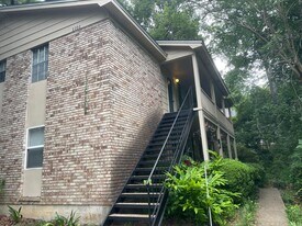 1101 Washington Ct in Tallahassee, FL - Building Photo