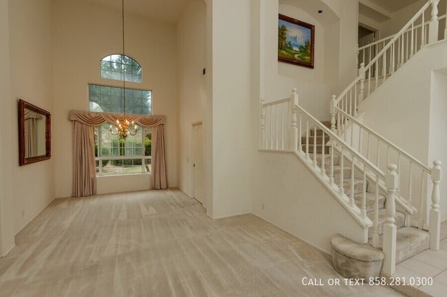 8238 Guppy Ct in San Diego, CA - Building Photo - Building Photo