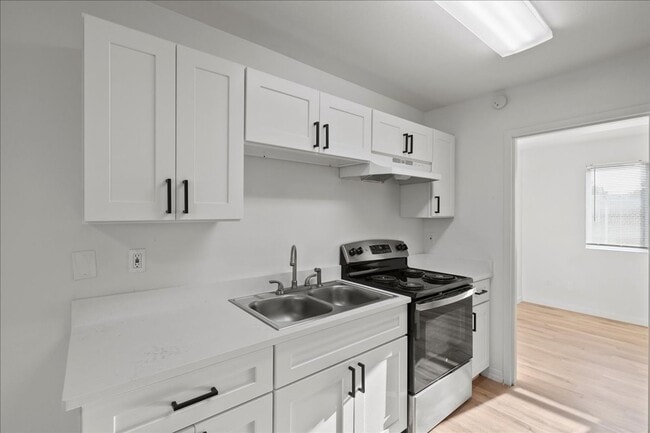 Columbia Apartments Yakima in Yakima, WA - Building Photo - Building Photo