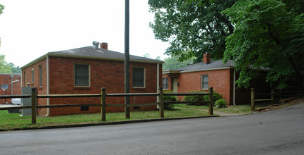 Bennett Apartments in Raleigh, NC - Building Photo - Building Photo