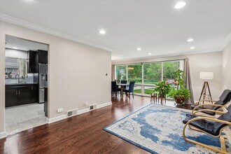9107 Meade Ave in Morton Grove, IL - Building Photo - Building Photo