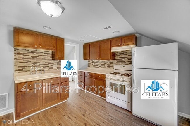 property at 162 W Commercial Ave