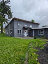 102 Hope St in Mossyrock, WA - Building Photo