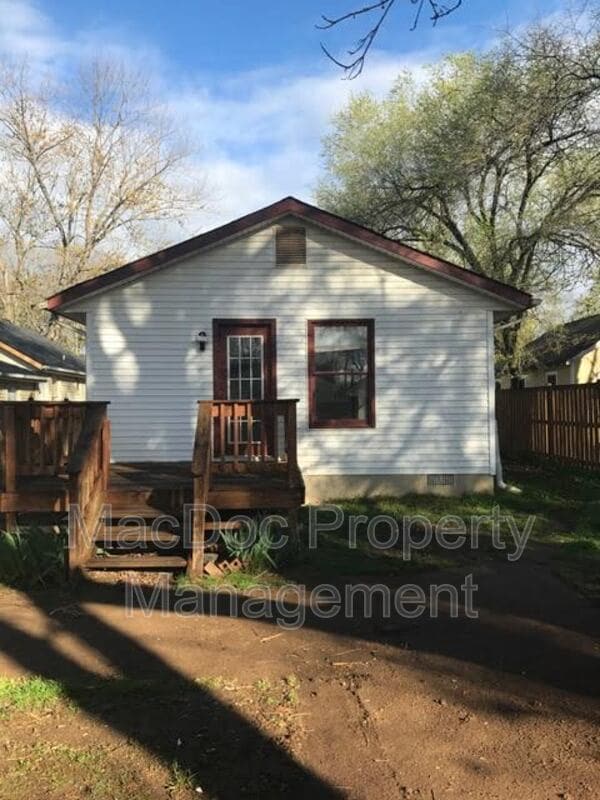 property at 227 Bend Farm Rd