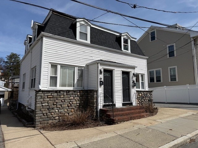 property at 5 Larose Pl