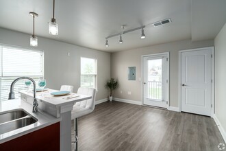 200 5th Apartments in York, PA - Foto de edificio - Building Photo