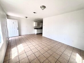 110 Holly Ave in Del Rio, TX - Building Photo - Building Photo
