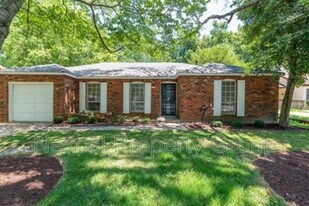 4262 Sunnyslope Dr in Memphis, TN - Building Photo