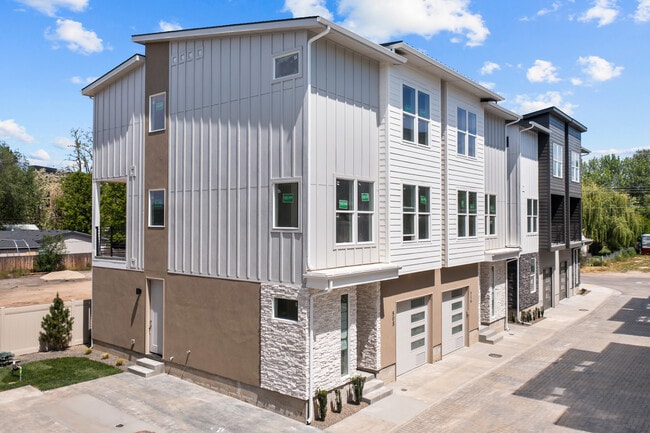 property at 516 Violets Cove Ln