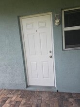 3260 NE 19th Ave in Oakland Park, FL - Building Photo - Building Photo