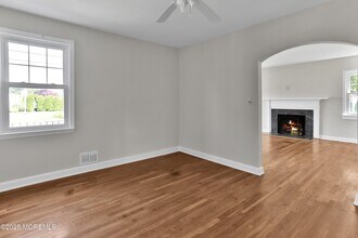 73 Locust Ave in West Long Branch, NJ - Building Photo - Building Photo