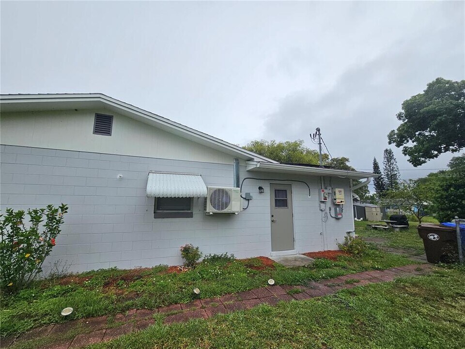 703 Phillip St in Kissimmee, FL - Building Photo