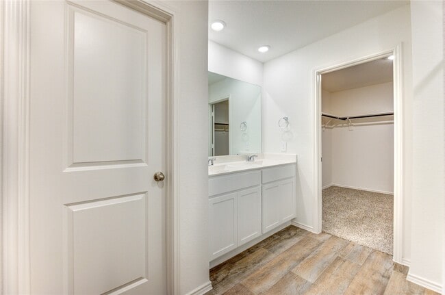 property at 30507 Carter Cv