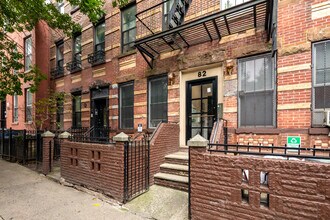 82 16th St in Brooklyn, NY - Building Photo - Building Photo