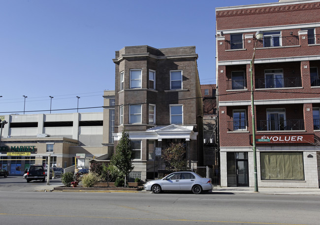 3322 N Ashland Ave in Chicago, IL - Building Photo - Building Photo