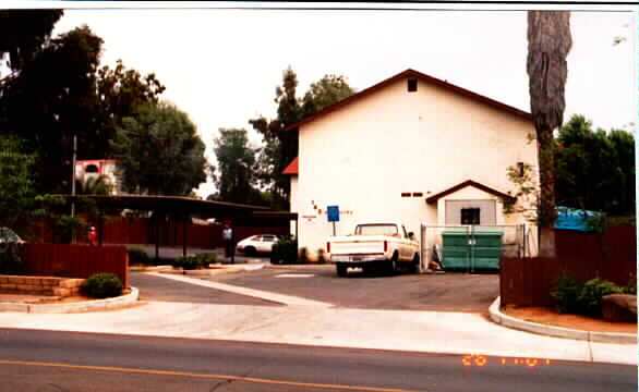 145 W Felicita Ave in Escondido, CA - Building Photo - Building Photo