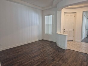 1700 Charm Way in Sacramento, CA - Building Photo - Building Photo