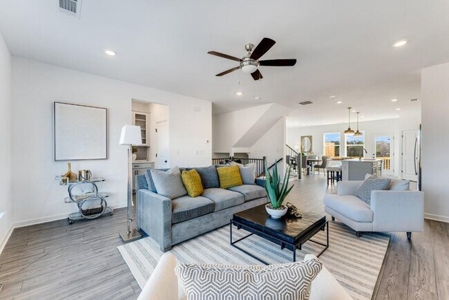 519 Meadows Ln in Lawrenceville, GA - Building Photo - Building Photo