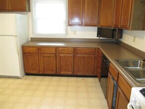 711 Balboa Dr in Champaign, IL - Building Photo - Building Photo