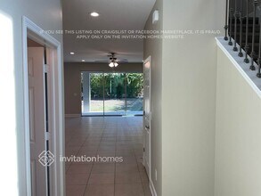 6323 Lantern View Pl in Apollo Beach, FL - Building Photo - Building Photo