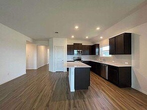 601 Chickasaw Ln in Hutto, TX - Building Photo - Building Photo