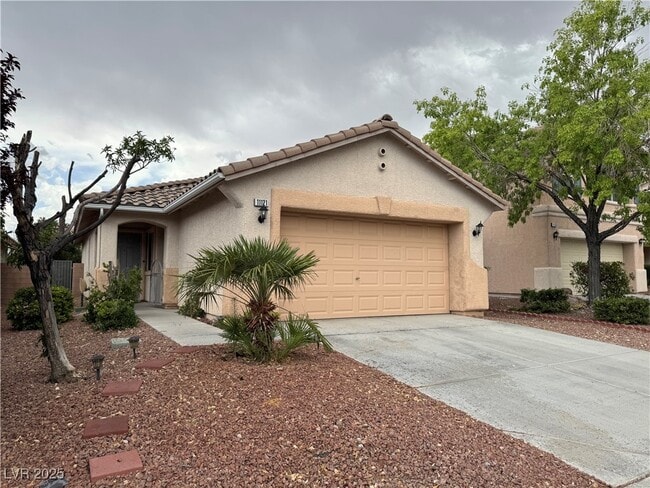 11121 Rossi Ave in Las Vegas, NV - Building Photo - Building Photo