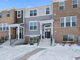 12312 Tinsley St in Huntley, IL - Building Photo